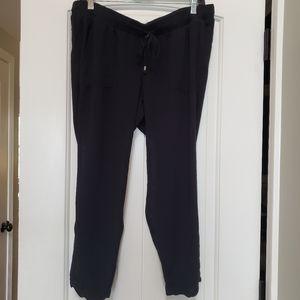 Old Navy maternity pants
